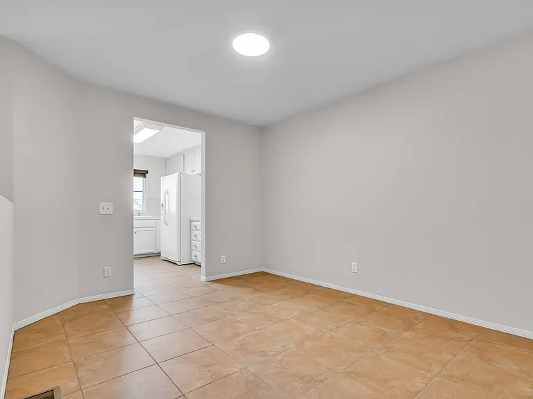 315 Westlake Vista Ln — Photo 12