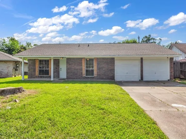 3937 Tumbleweed Ln, Baytown, TX 77521