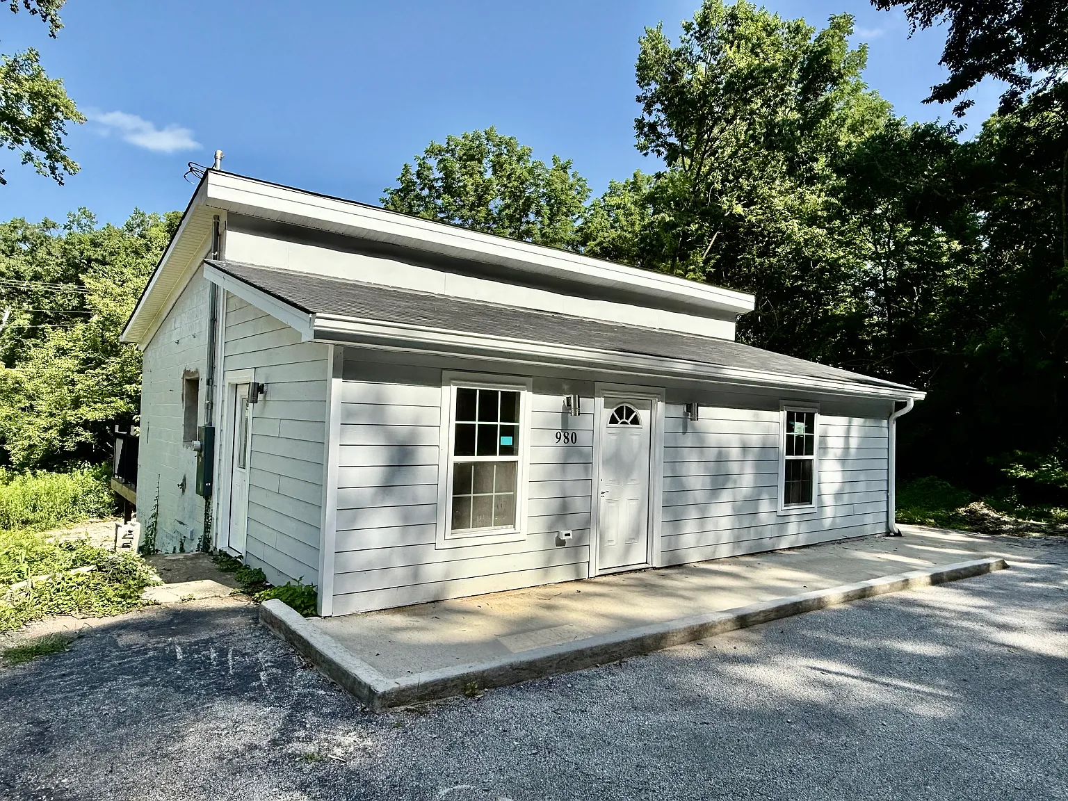 1 bed, 1.5 bath, 1000 sqft, $1,500 — Photo 1