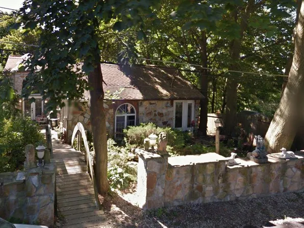 21 Amawalk Road, Carmel, NY 10512