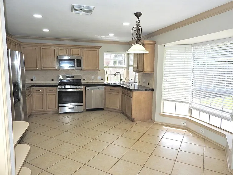 4427 Wavertree Dr — Photo 11