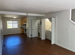 400 Avian Dr, Vallejo, CA 94591