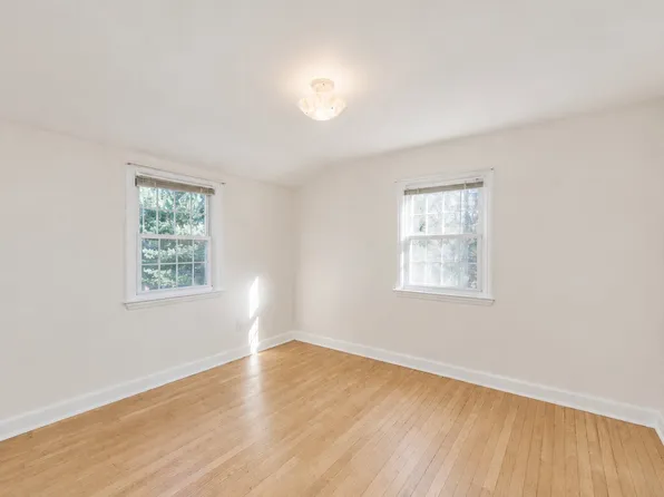 13 Potter Ct, Montclair, NJ 07043