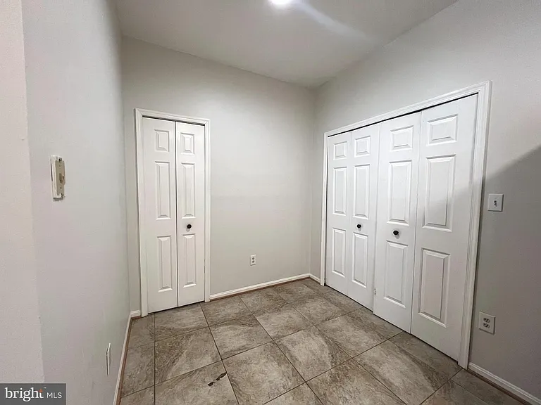 1439 Nestlewood Ct — Photo 14