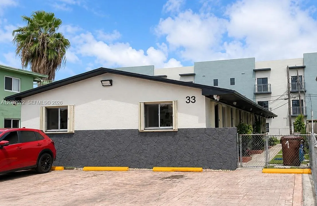 Hialeah 10th Addn — Photo 1