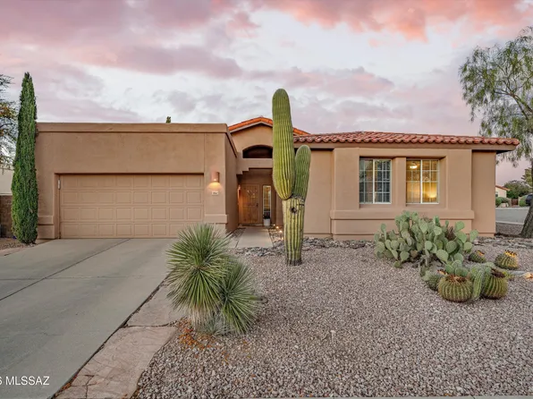 204 N Fenceline Dr, Tucson, AZ 85748