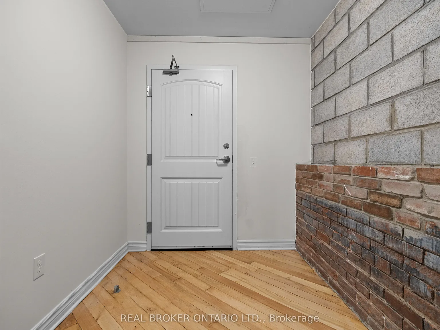 1 bed, $2,450 — Photo 2