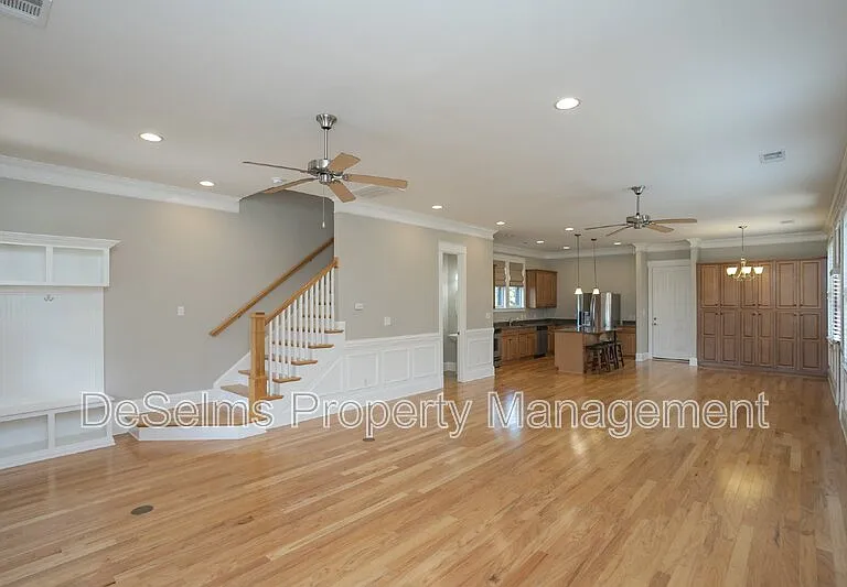 3866 Somers Ln — Photo 11