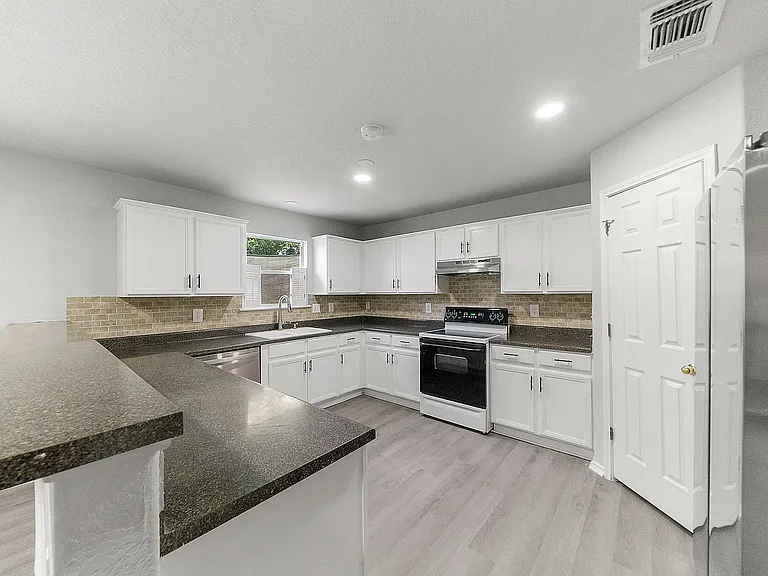 4116 Whisper Point — Photo 13