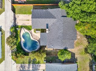 745 Oakland St, Grand Prairie, TX 75052