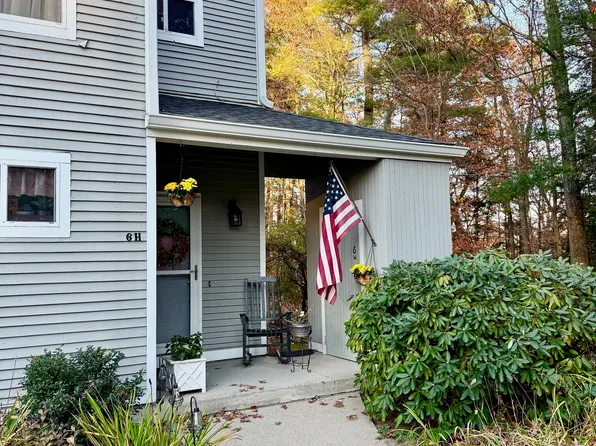 6 Gillette Court #H, Simsbury, CT 06070