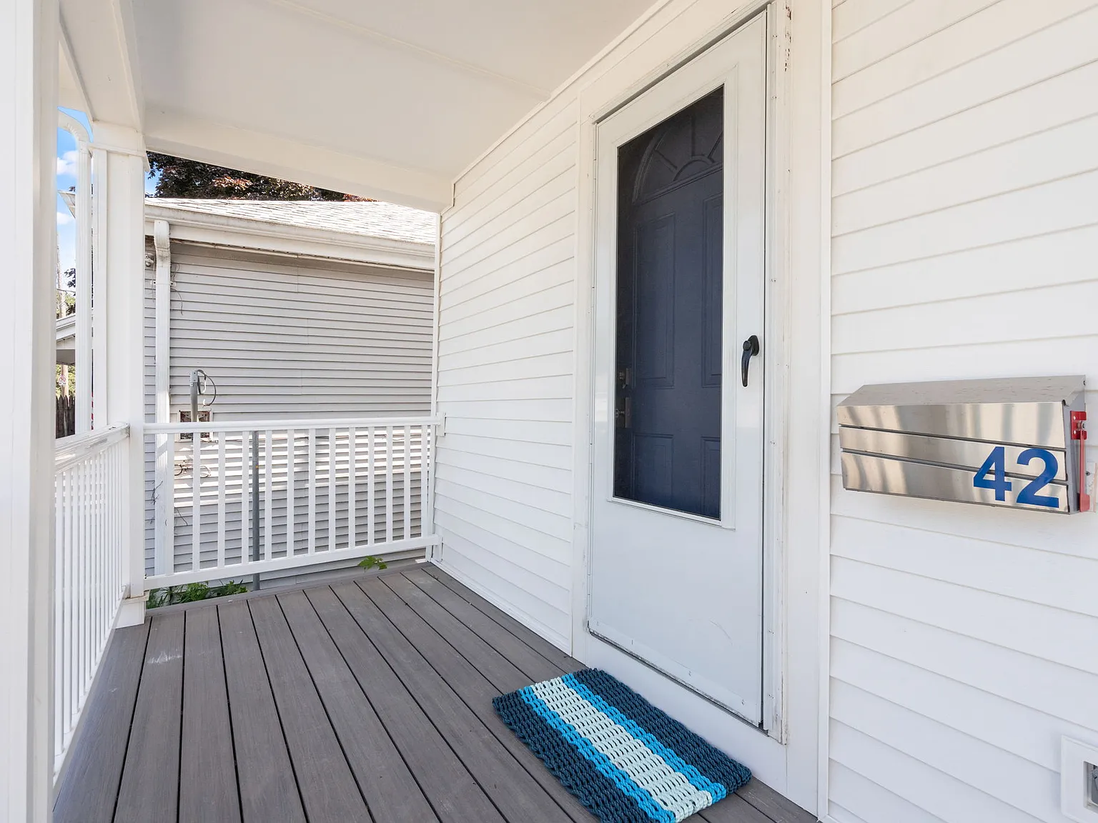 2 bed, 1.5 bath, 576 sqft, $2,600 — Photo 4