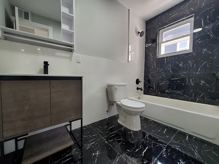 484 Kennedy Blvd #2F — Photo 6