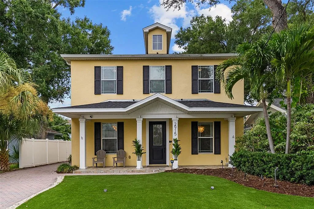 5 bed, 3.0 bath, 2472 sqft, $8,000 — Photo 1