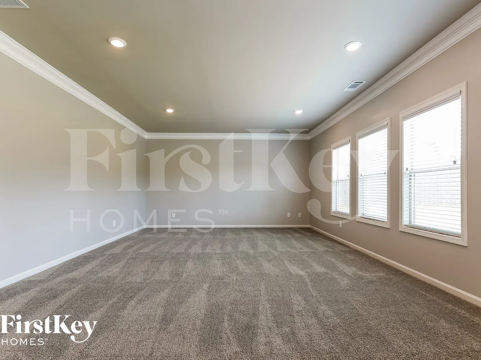 4 bed, 3.0 bath, 2878 sqft, $3,085 — Photo 2