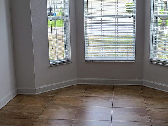 5th image of 759 Delancey Dr