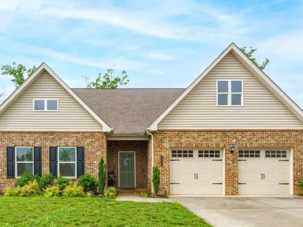 284 Aspen Dr, Lenoir City, TN 37771