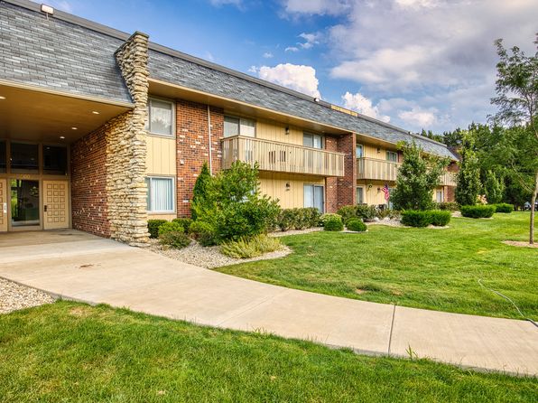900-966 Locust Dr #922-1B