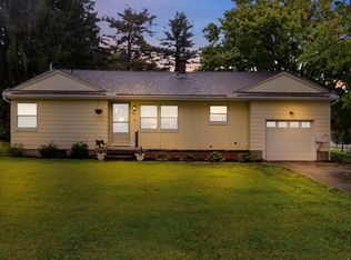 208 Hillcrest Dr, Mount Vernon, OH 43050