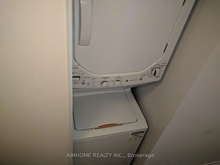 36 Lisgar St #732 — Photo 8