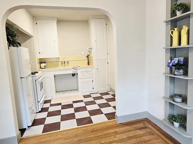 Built-in Shelves