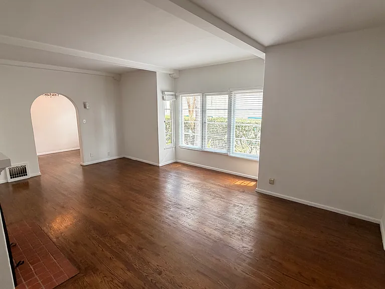 923 Ocean Ave #2 — Photo 16