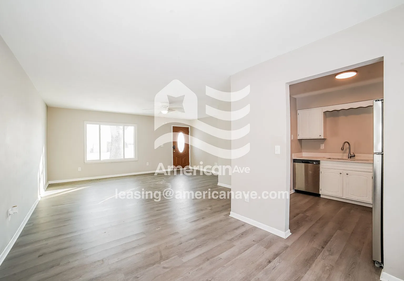 3 bed, 2.0 bath, 1196 sqft, $1,454 — Photo 4