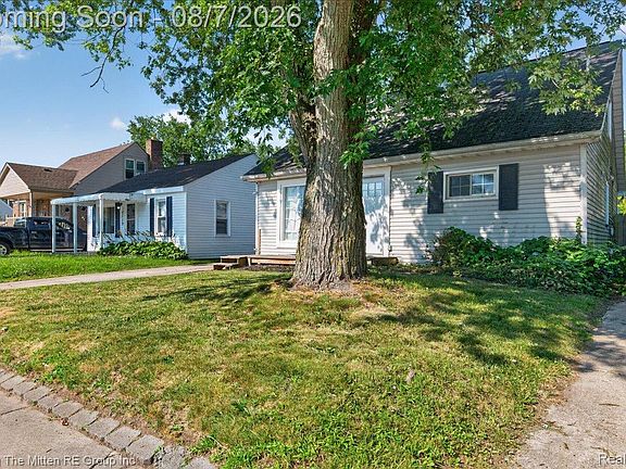 3rd image of 14700 McGuire St
