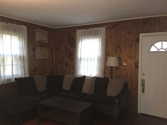 5th image of 13 Oak Dr