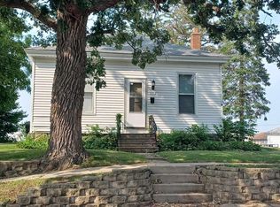1112 11th Ave, Union Grove, WI 53182