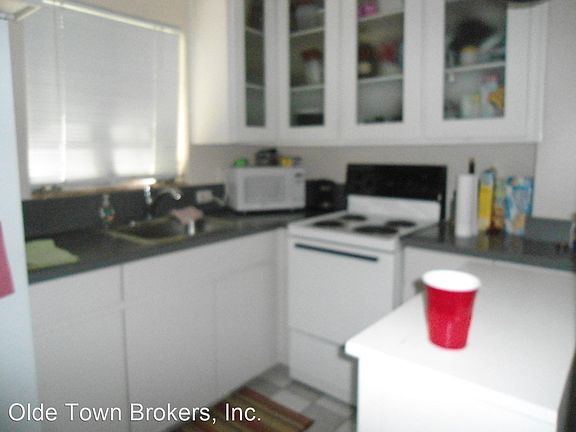 2nd image of 503 E Amelia St