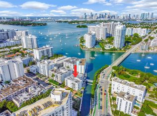1674 Bay Rd APT 406, Miami Beach, FL 33139