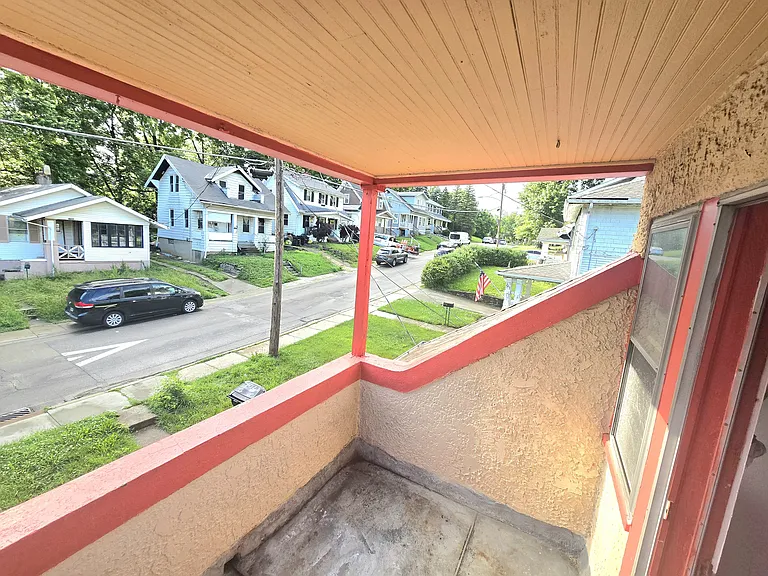 Wyoming Ave — Photo 9