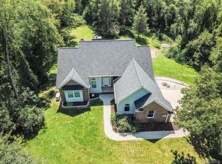 10193 Cedar Lake Rd, Pinckney, MI 48169