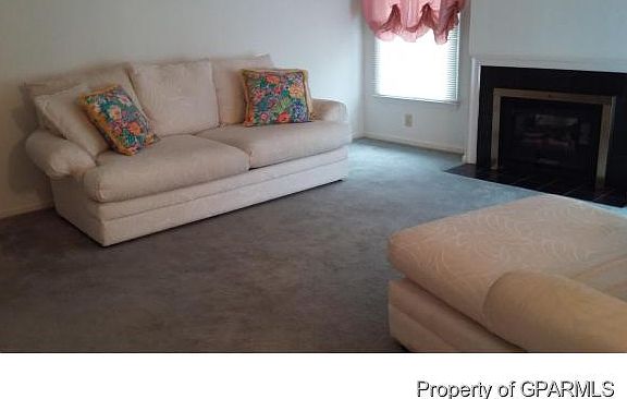 2nd image of 131 W Victoria Ct