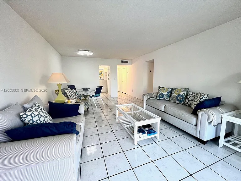 3030 Marcos Dr #T302 — Photo 4