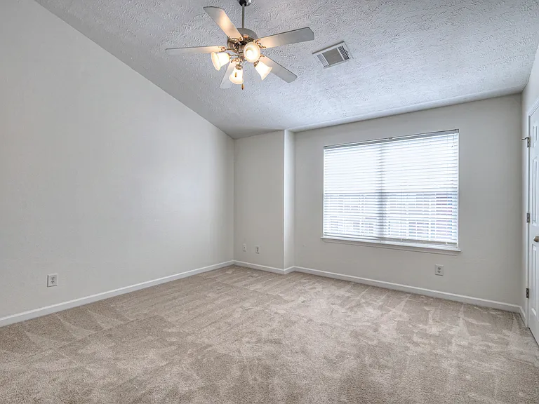 1846 Shaylin Loop — Photo 19