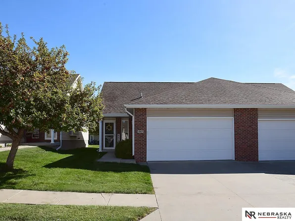 1863 N 175th Ct, Omaha, NE 68118