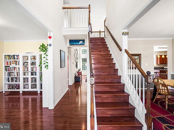5th image of 818 Windridge Ln