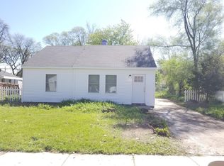 22030 Scotia Rd, Oak Park, MI 48237