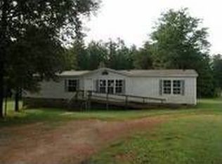 827 Blackhawk Rd, Lincolnton, NC 28092