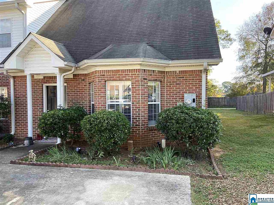 1st image of 68 Park Dr N