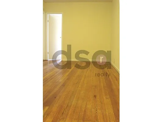 Rented by DSA Realty | media 4