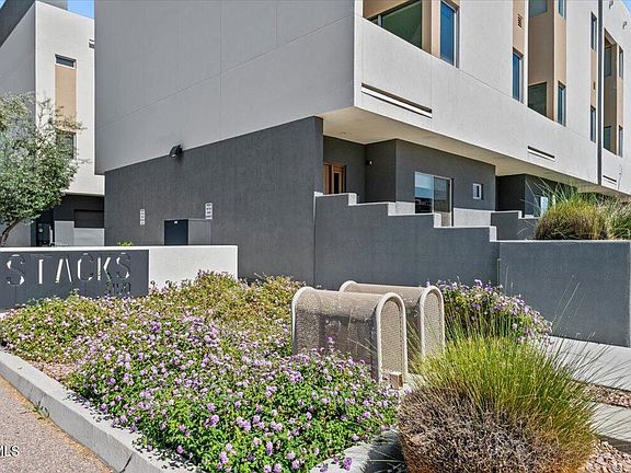 2nd image of 3150 E GLENROSA Avenue #1