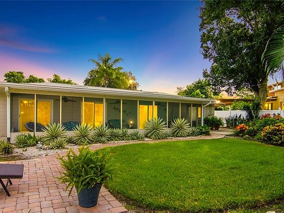 2nd image of 2521 Tropical Shores Dr SE