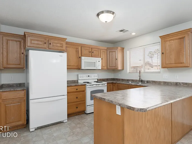 717 Hafen Ln #2A — Photo 6