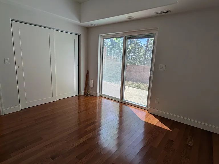 NW Ivy Dr — Photo 4