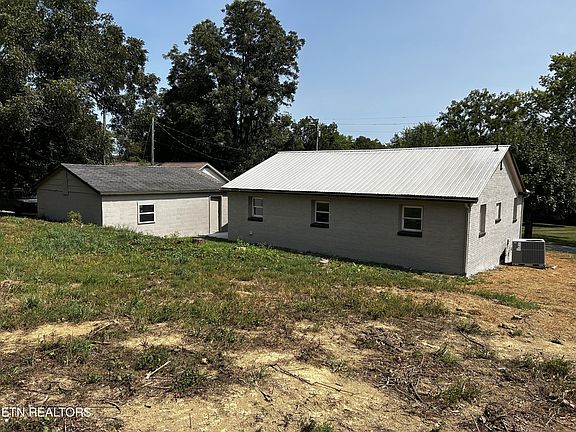 4th image of 510 McConkey St