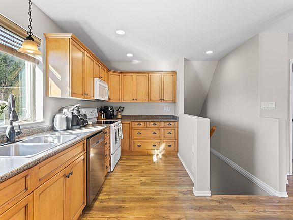 5th image of 5260 McCallum Rd