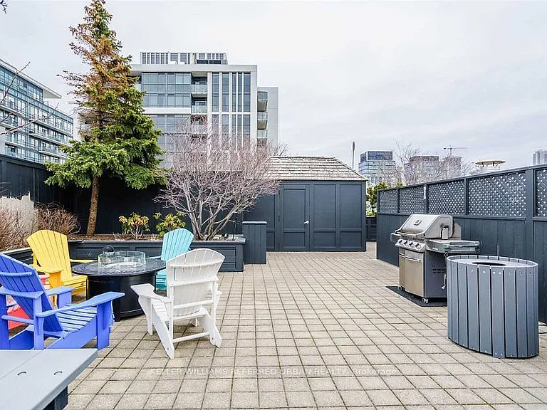 323 Richmond St E #201 — Photo 38